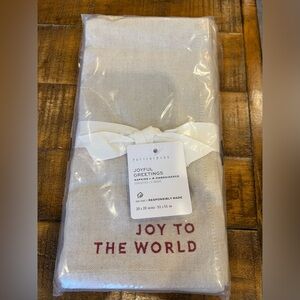 Pottery Barn Joyful Greetings Linen Napkins, NWT